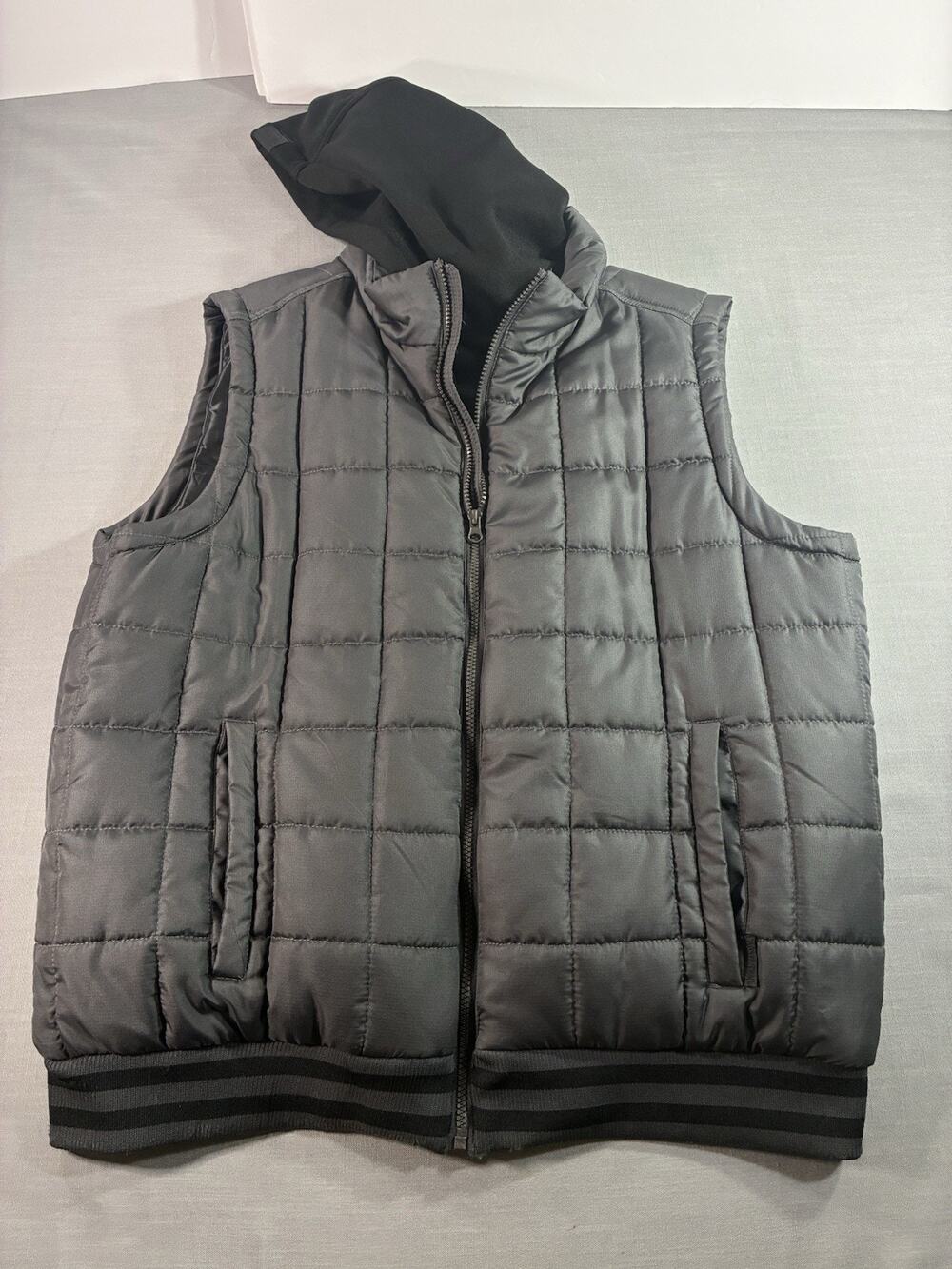 Pacific Trail Quilted Puffer Vest Men's XL Gray Hooded Full Zip Jacket